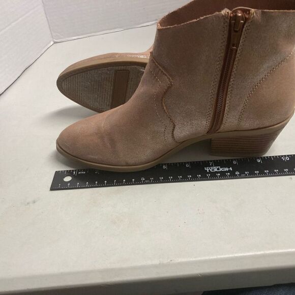 TIME &‎ TRU Shiny Zipper Booties Size 8 Brown - Picture 2 of 12